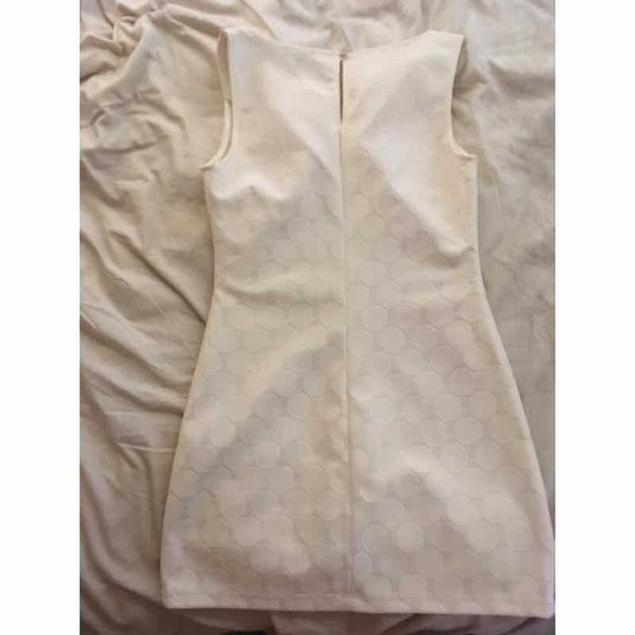 Le Chateau White Dress - Picture 3 of 3